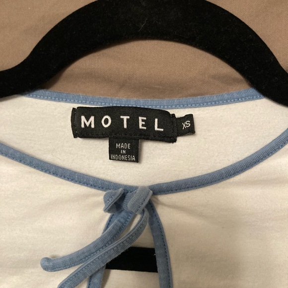 Motel Rocks Cropped White Tee with Blue Trim - Picture 3 of 5